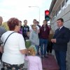 pracownik luzy w roli przewodnika opowiada o zasadach pracy luzy